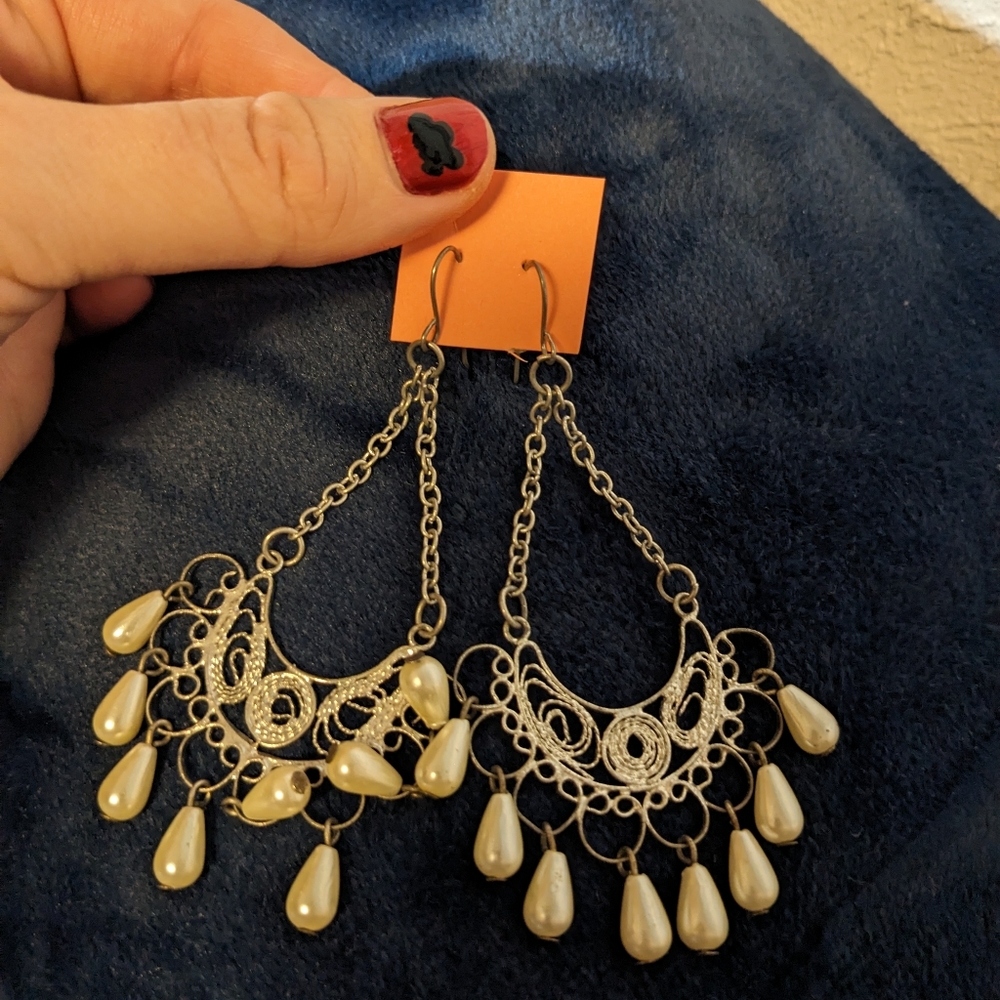 EUC silver & pearl statement earrings